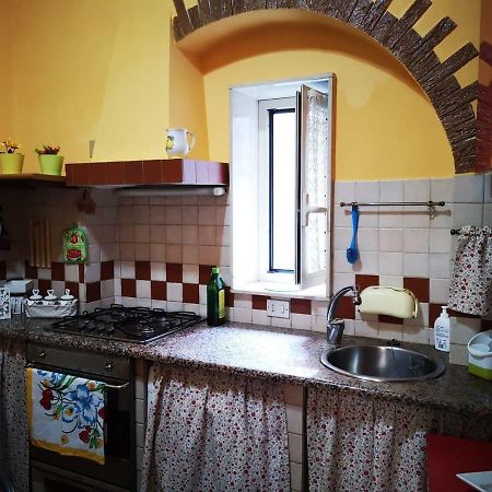 Charming Vomero Apartment Naples Luaran gambar
