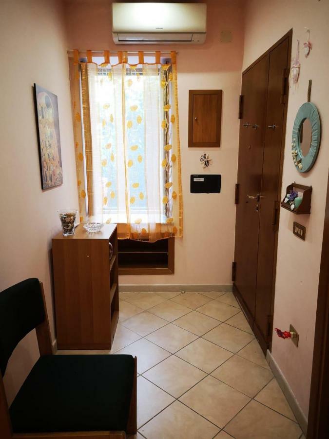 Charming Vomero Apartment Naples Luaran gambar