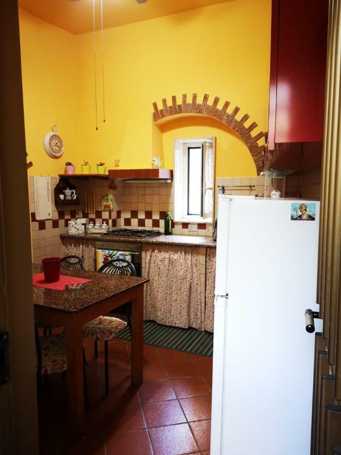 Charming Vomero Apartment Naples Luaran gambar