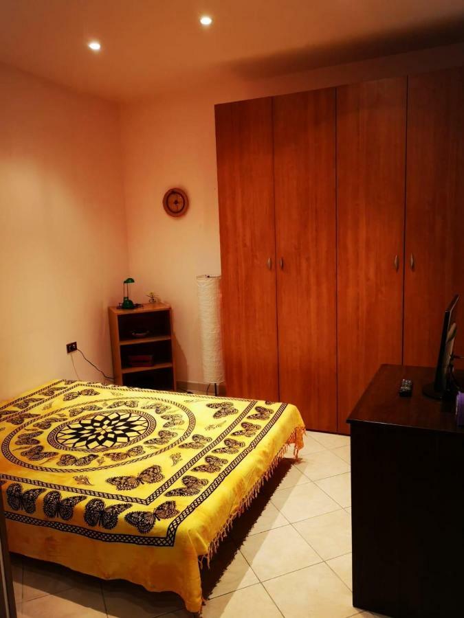 Charming Vomero Apartment Naples Luaran gambar